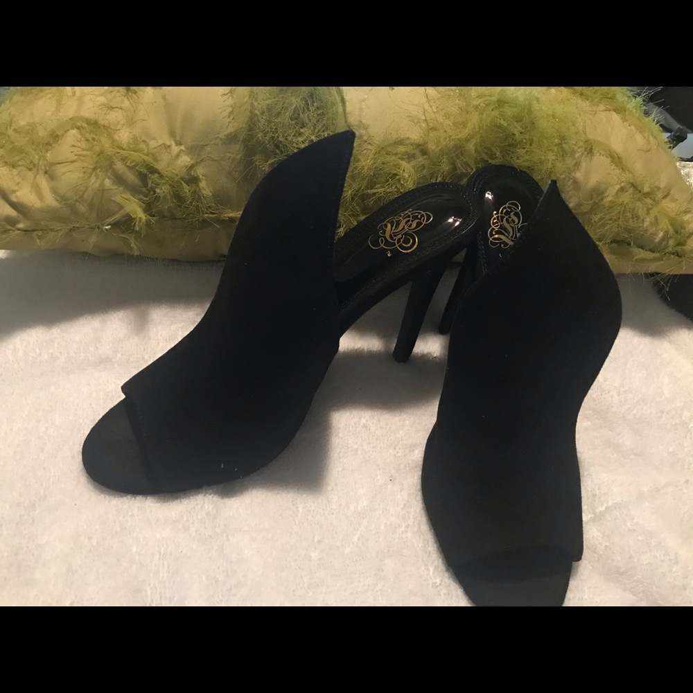 Black Vegan suede heels MISS by Liliana